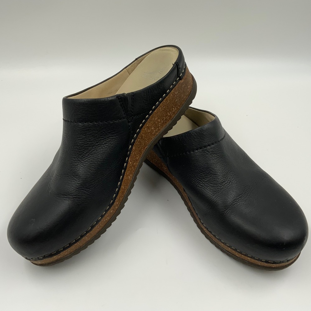 Dansko Berry Black Leather Clogs Mules Swivel Strap Shoes Womens 39 9609365300